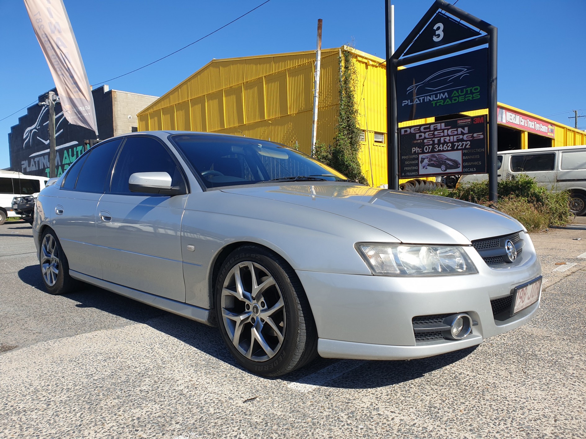 Labrador HOLDEN Commodore vz svz